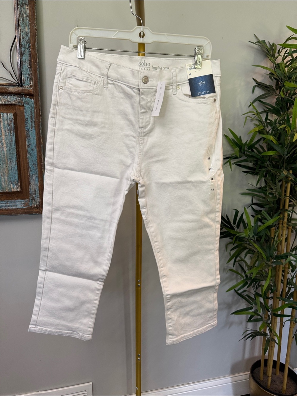 Soho White Cropped Stretch legging Jeans for Women NWT 12
